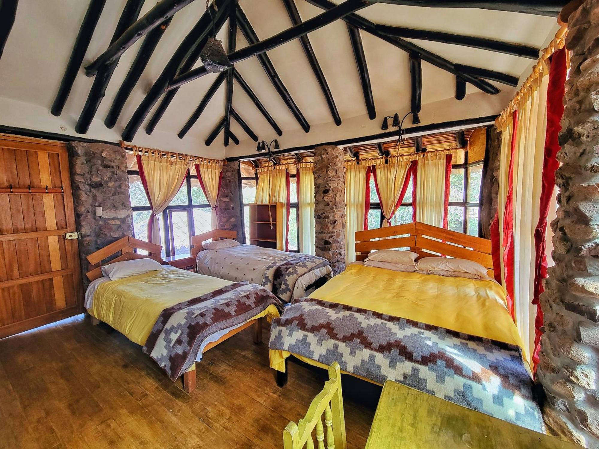 Casa De Campo Retreat Center Урубамба Экстерьер фото